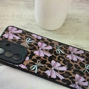 SHEIN Leopard Print Case with Pink and Blue Bows